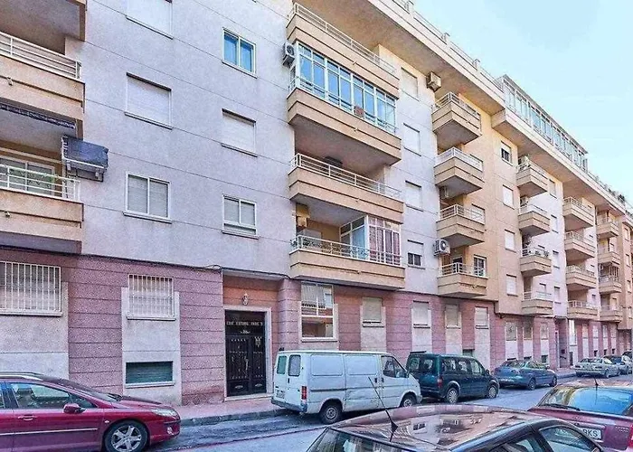 Espanhouse Diego تورّيفيِخا